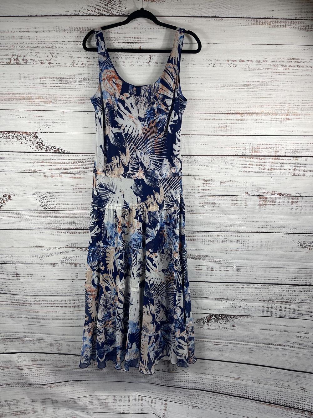 Nine West Dress Women's Size M Blue Leaf Print Sleeveless Maxi Lined Scoop Neck